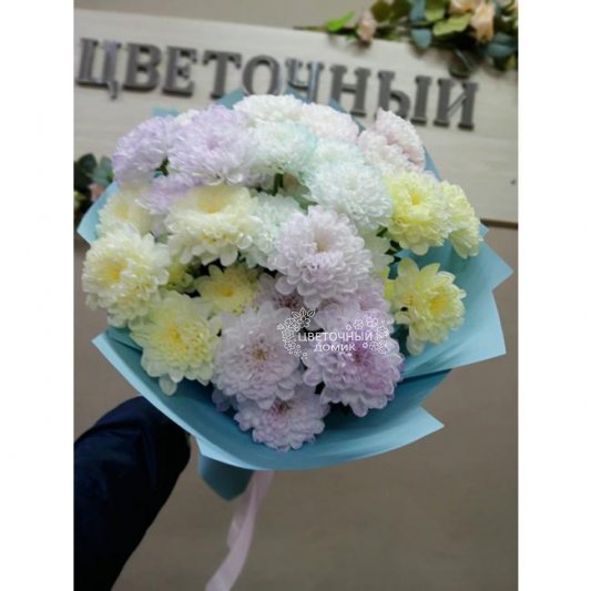 Букет с хризантемами &laquo;Жемчуг&raquo;