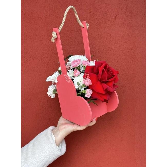 Композиция в ящике сердце 