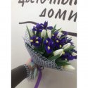 Букет с тюльпанами и ирисами "Цвет настроения"
