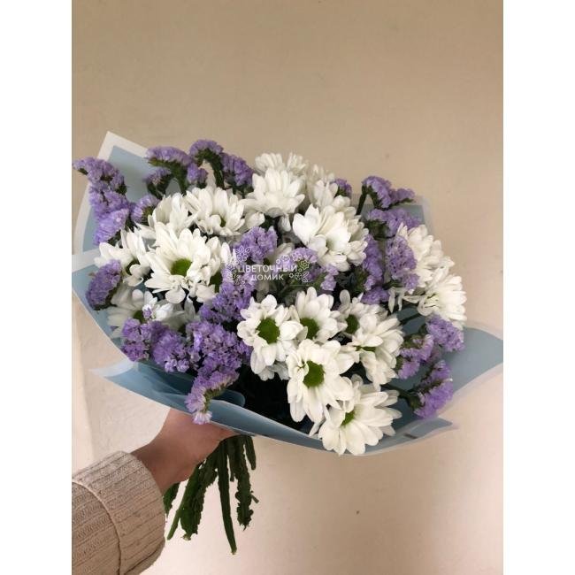Букет с хризантемами &laquo;Небесная лазурь&raquo; 