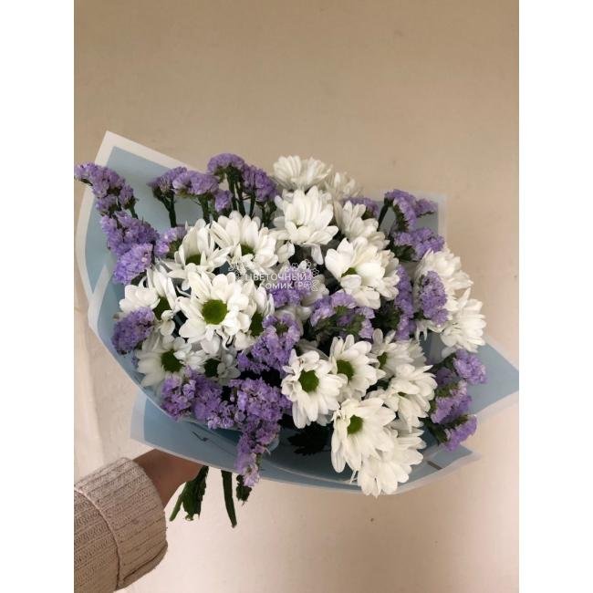 Букет с хризантемами &laquo;Небесная лазурь&raquo; 