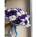 Букет с ирисами &laquo;Утро в Париже&raquo;