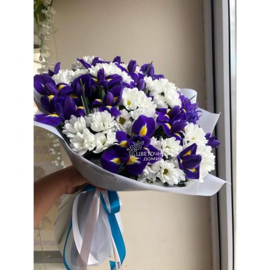 Букет с ирисами &laquo;Утро в Париже&raquo;