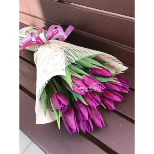 Букеты с тюльпанами &laquo;Фиалка&raquo;