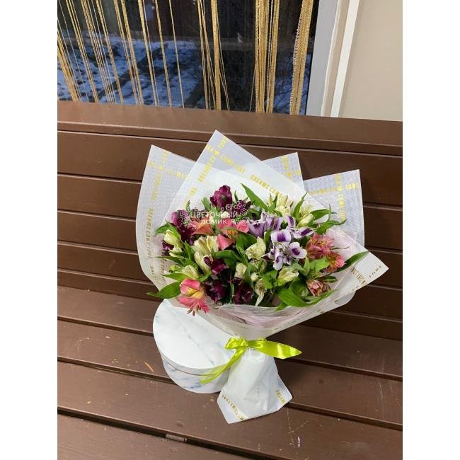 Букет из альстромерий &laquo;Эльфийская принцесса&raquo; 