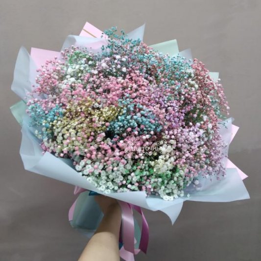 Букет из гипсофилы &laquo;Радуга&raquo;