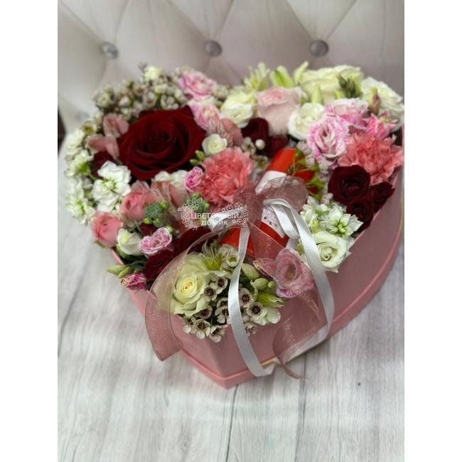 Композиция в коробке &laquo;Сердце-валентинка&raquo; 