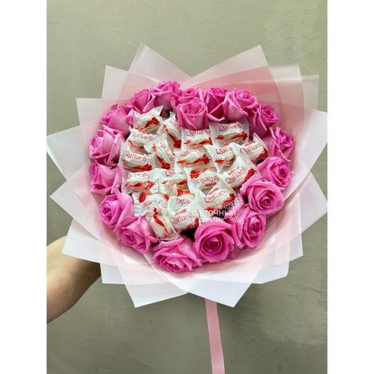 Розовое сердце с Рафаэлло