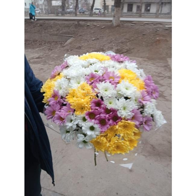 Букет с хризантемами &laquo;Летний бум&raquo; 