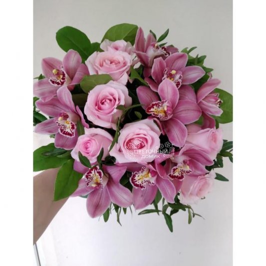 Букет с орхидеями &laquo;Красавица&raquo;