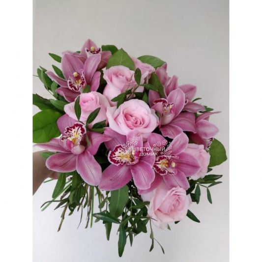 Букет с орхидеями &laquo;Красавица&raquo;