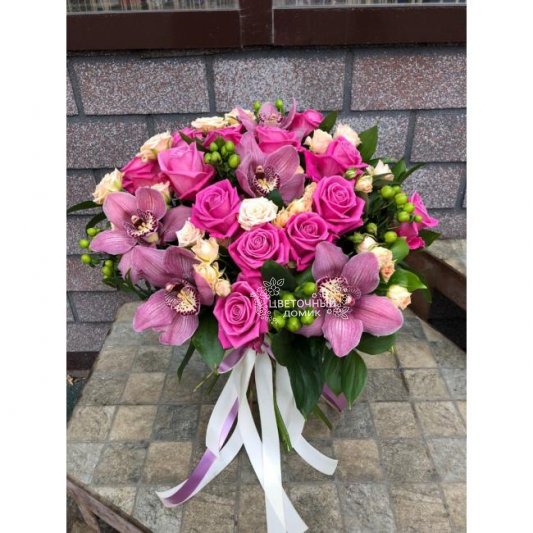 Букет с орхидеями &laquo;Знамение&raquo;