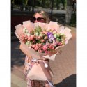 Сборный букет &laquo;Дарите Женщинам цветы&raquo;