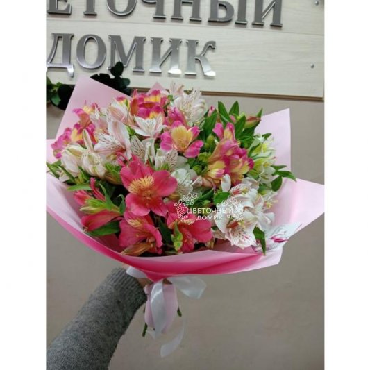 Букет из альстромерий &laquo;Одиннадцать&raquo;