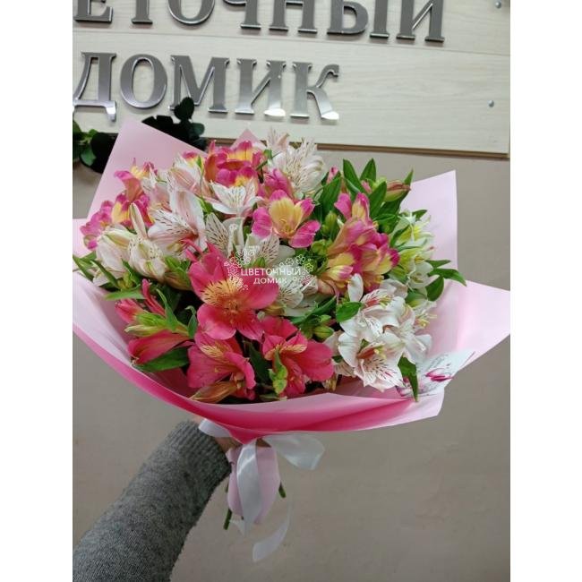 Букет из альстромерий &laquo;Одиннадцать&raquo; 