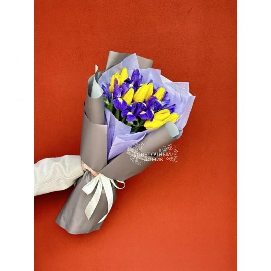 Букет с тюльпанами &laquo;Солнечное небо&raquo;