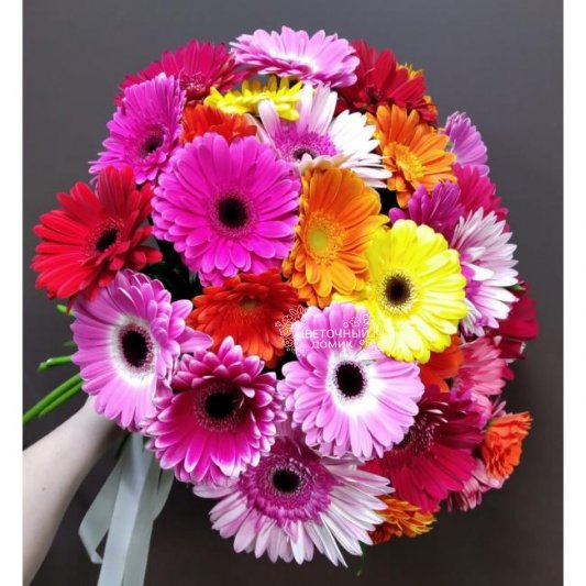 Букет с герберами &laquo;Радужные мечты&raquo;