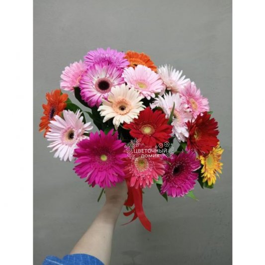 Букет с герберами &laquo;Искренние чувства&raquo;