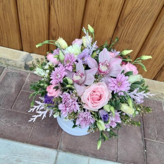 Композиция в коробке &laquo;Нежный шелест&raquo;