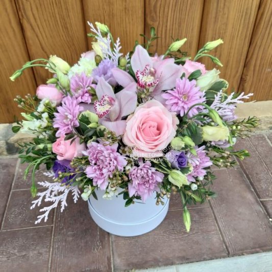 Композиция в коробке &laquo;Нежный шелест&raquo;