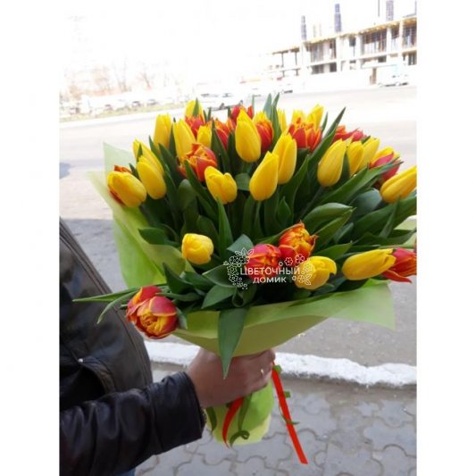Букет из тюльпанов &laquo;Ласковое солнце&raquo;