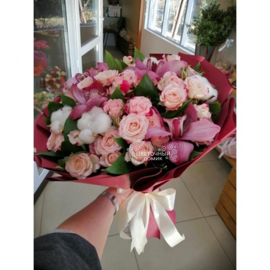 Букет с орхидеями &laquo;Легкий флирт&raquo;