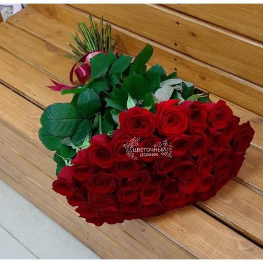 Букет из роз &laquo;Гранатовый сок&raquo;